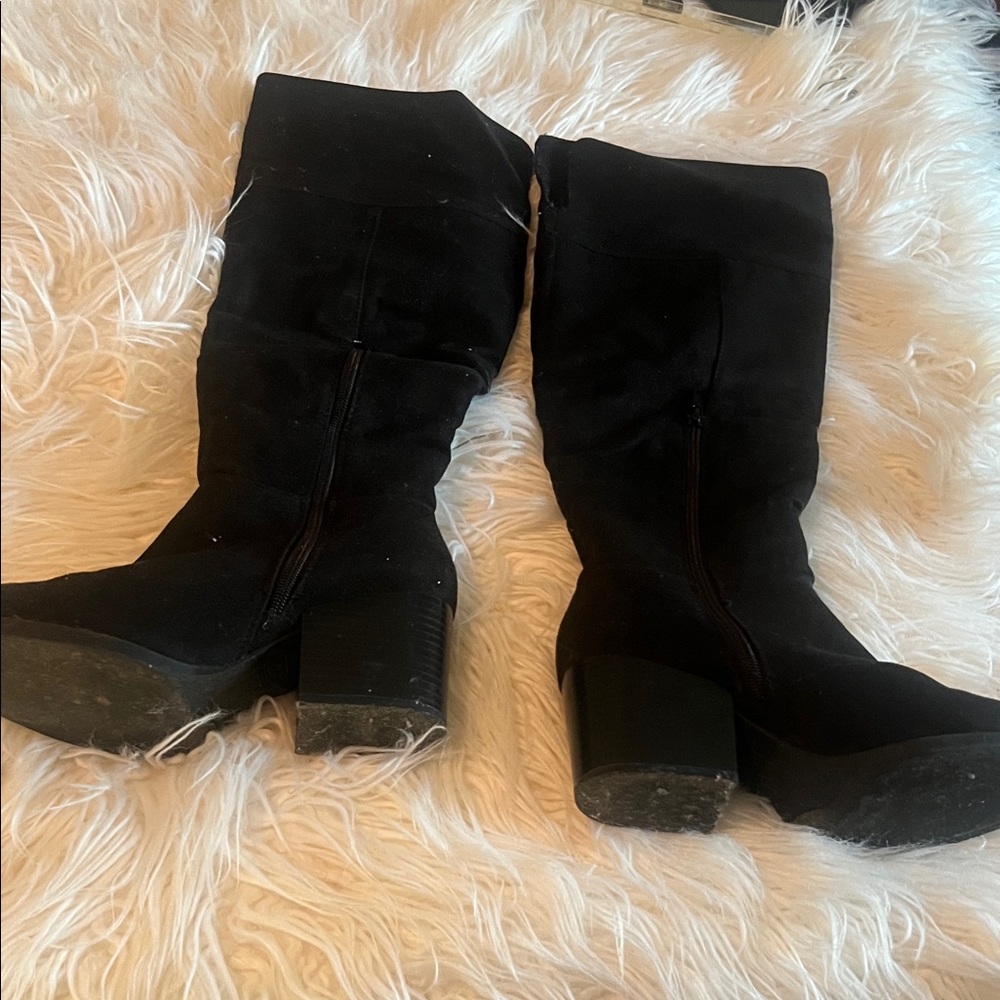 Brash Black Heeled Boots for Women